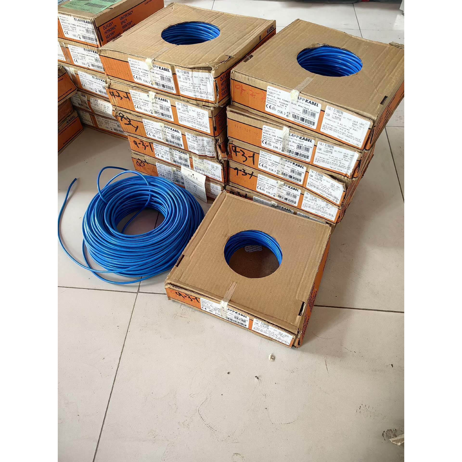 非标价缆普4平方蓝色单芯RV多股软铜电缆电线4160602铜电缆电议价