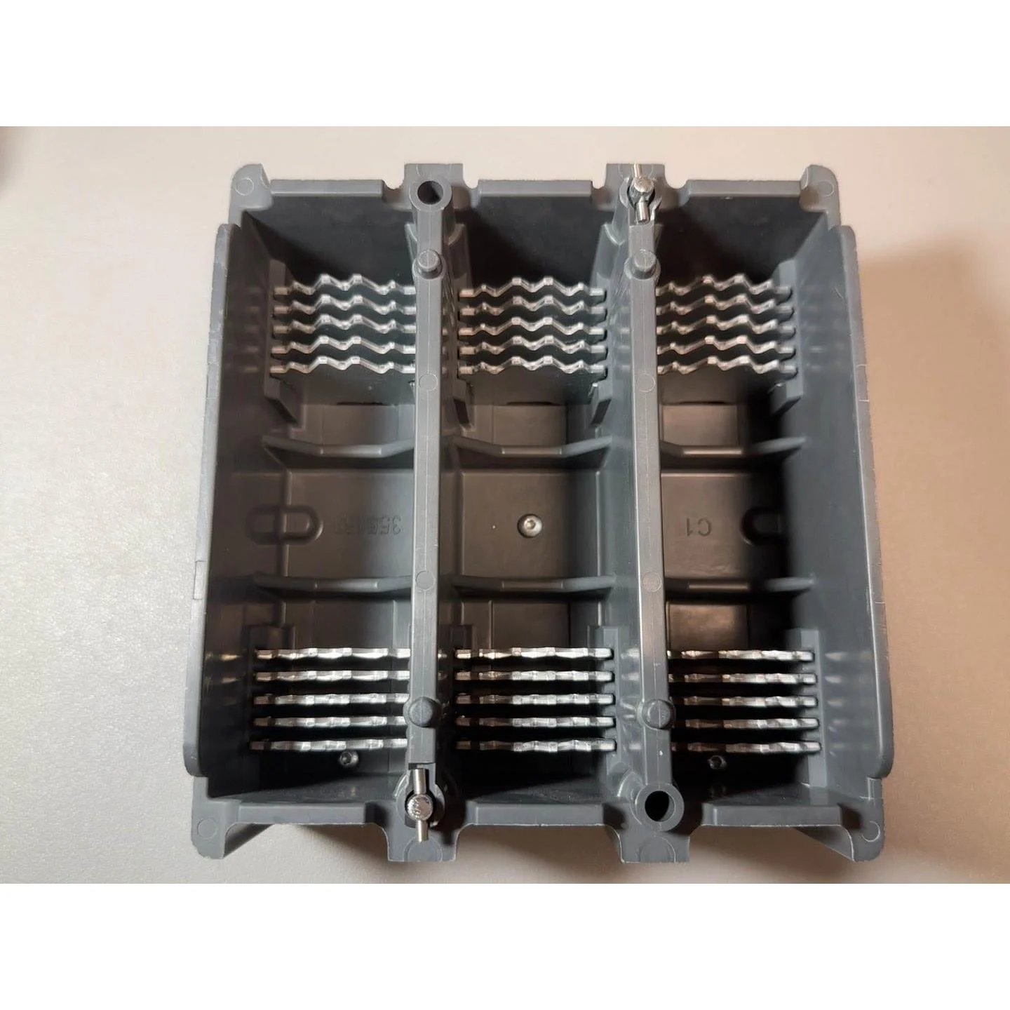 非标价施耐德全新LC1D410灭弧室，数量1个，单价200元议价