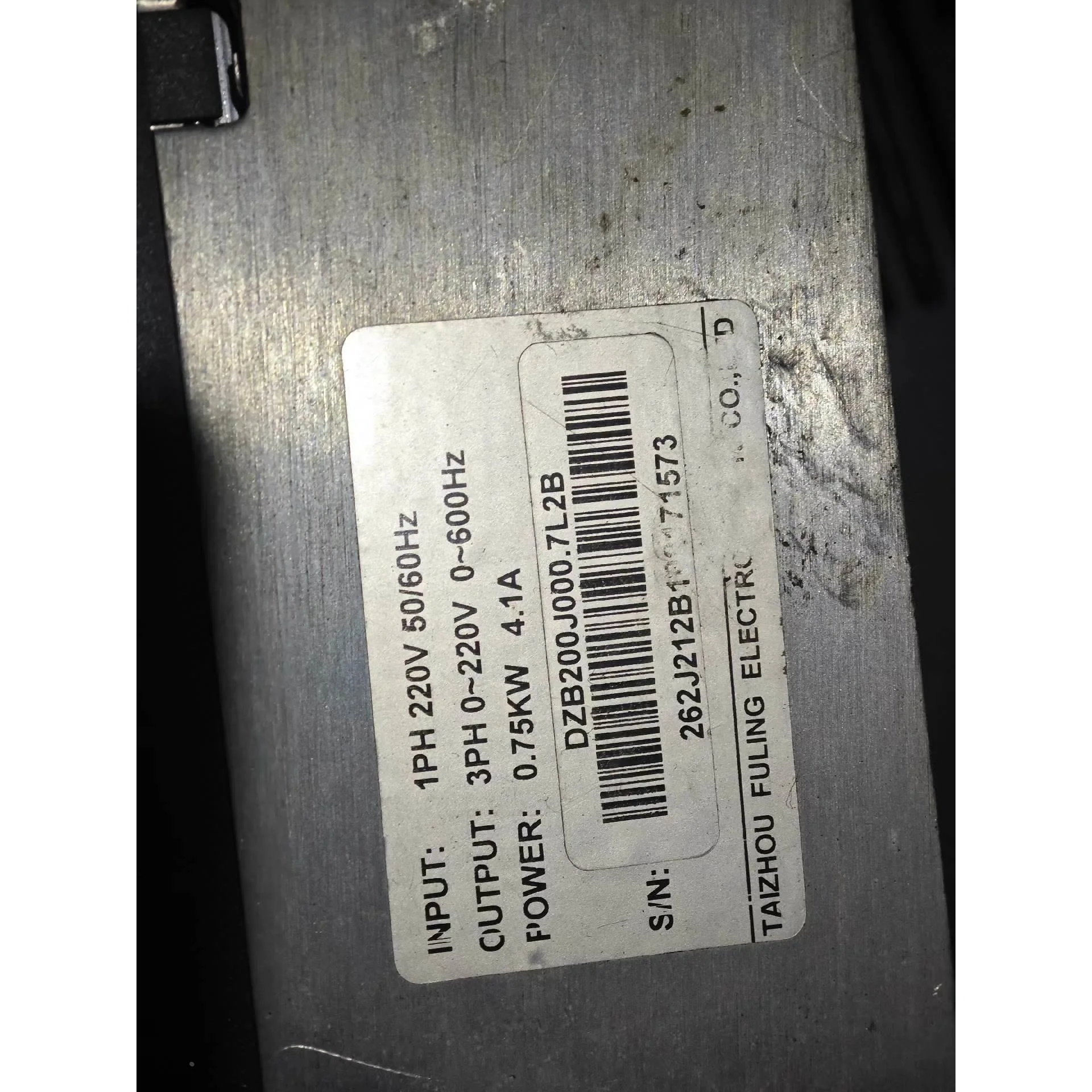 非标价富凌变频器DZB200J000.7L2B功率0.75kw 数议价