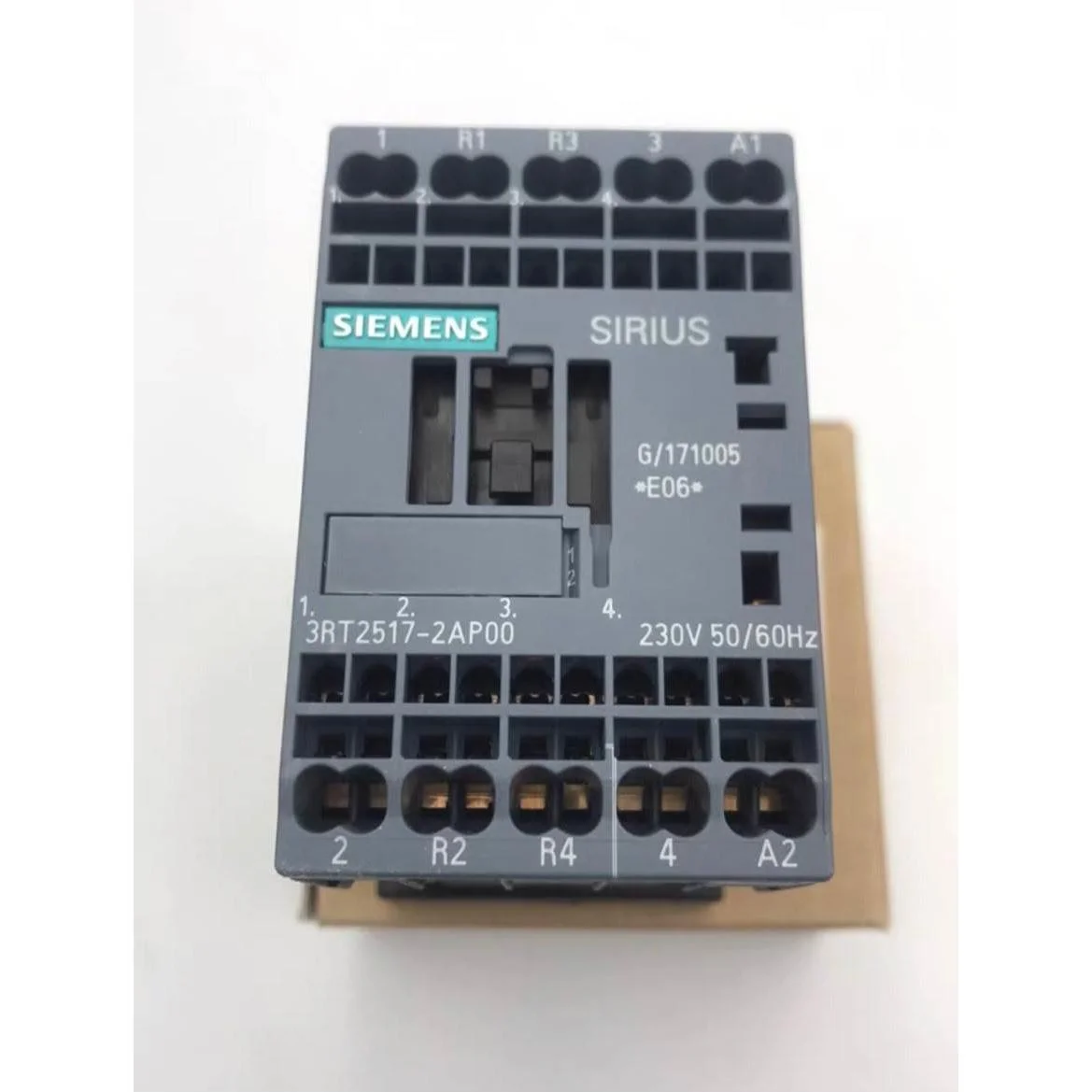 非标价西门子接触器 3RT2517-2AP00 电压AC230V议价