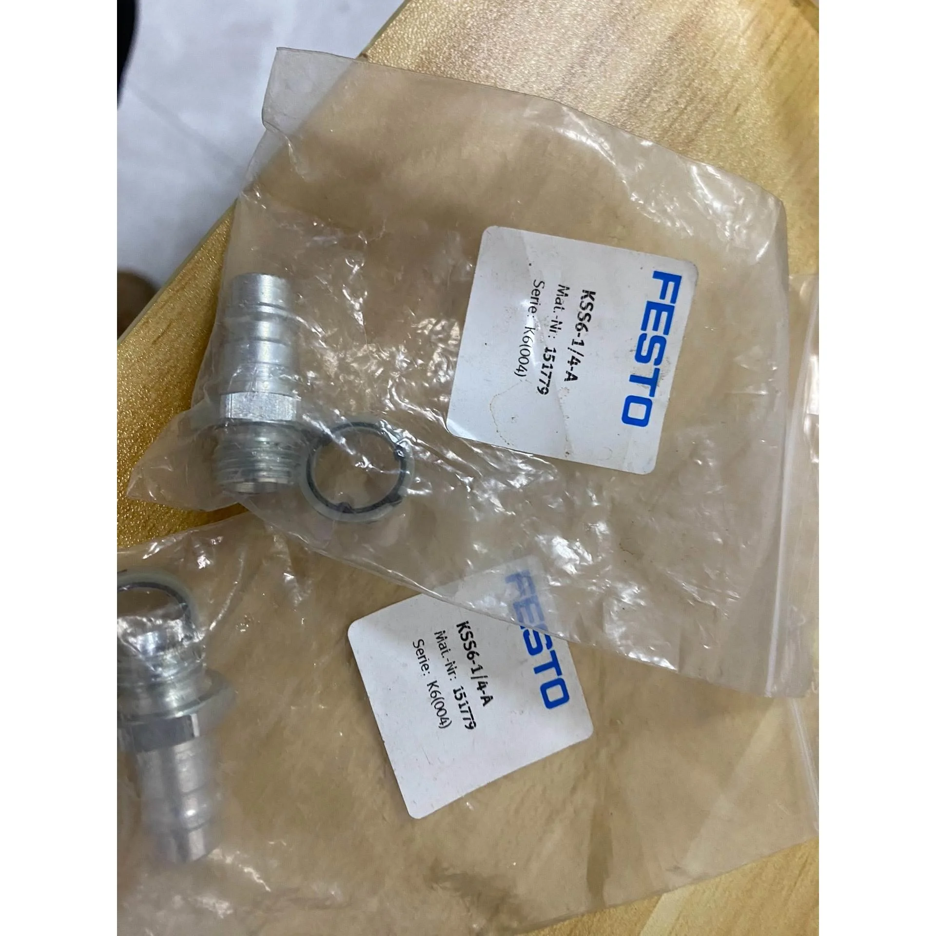 非标价FESTO 插头151779 KSS6-1/4-A 现货2议价