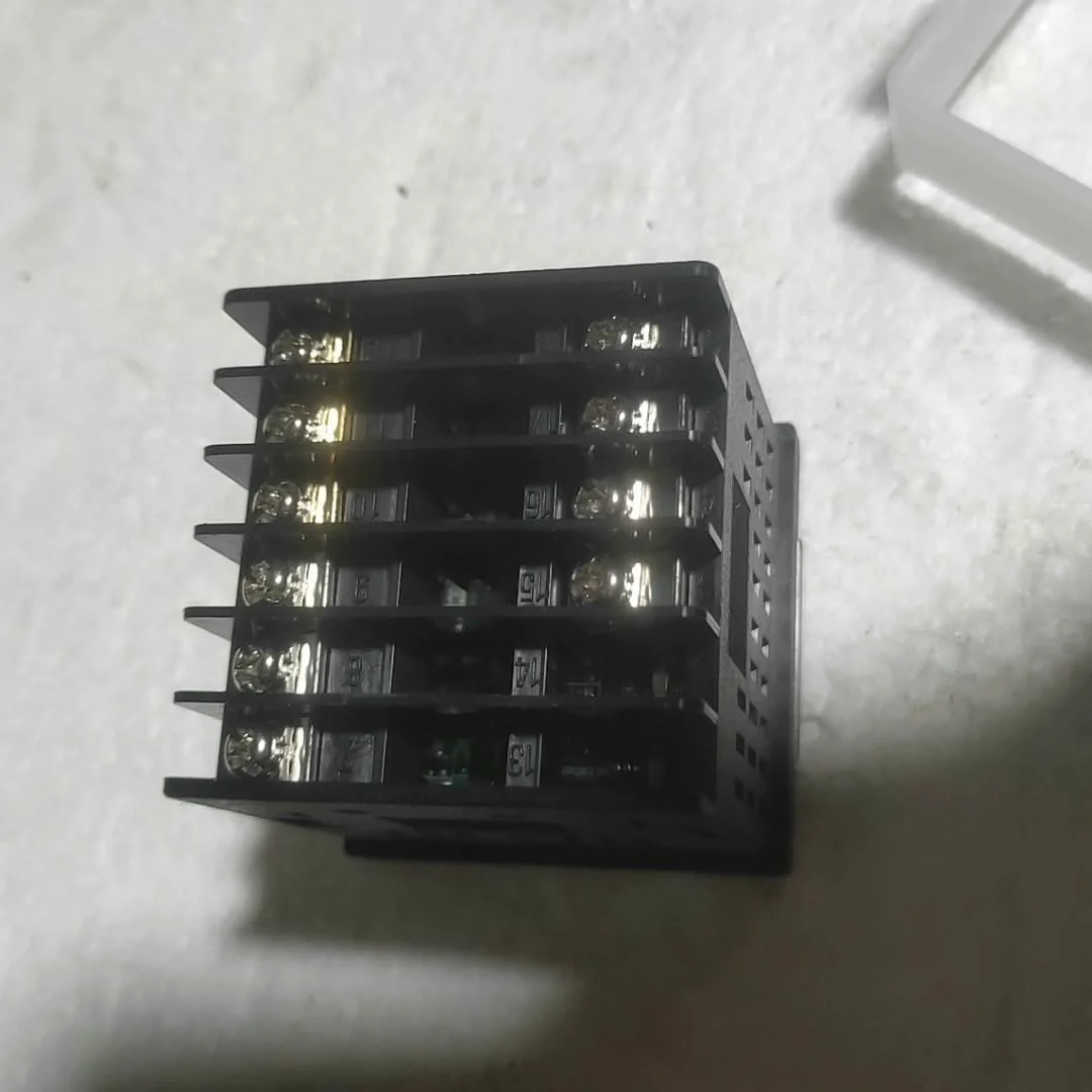 非标价Autonics奥托尼克斯温控器TX4S-14C议价