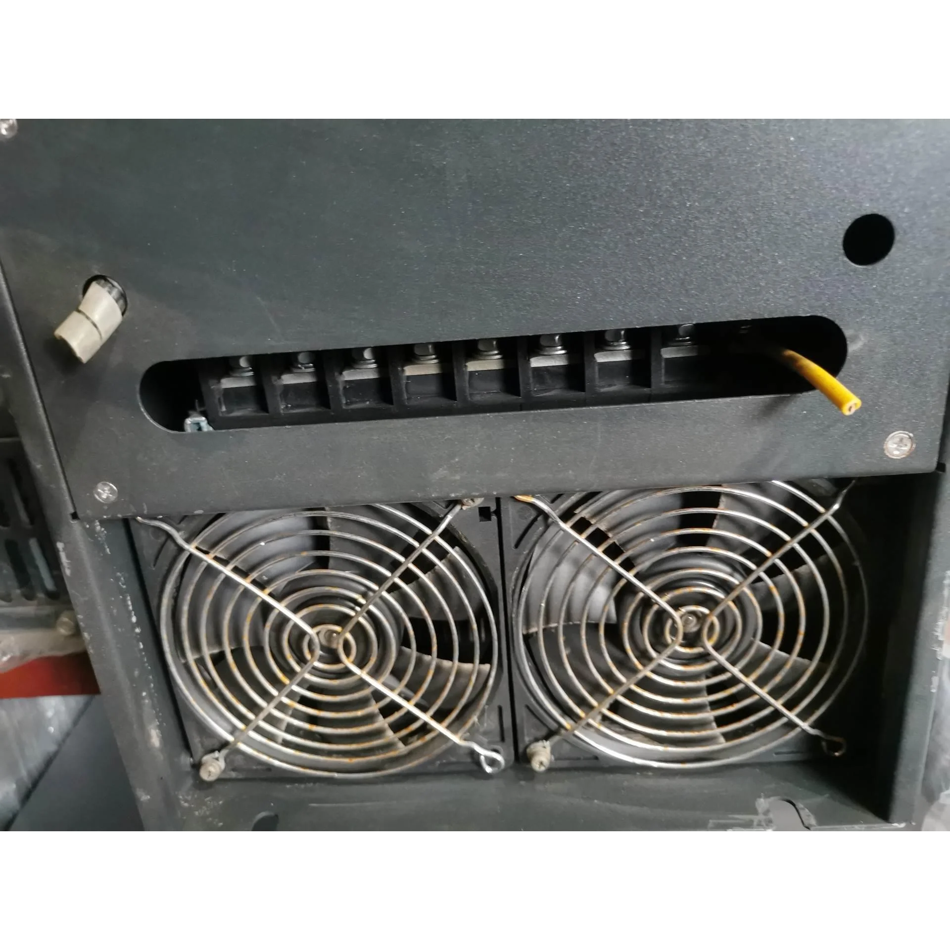 非标价品牌型号康沃G5，22/30KW，成色如图，单价1400元，议价