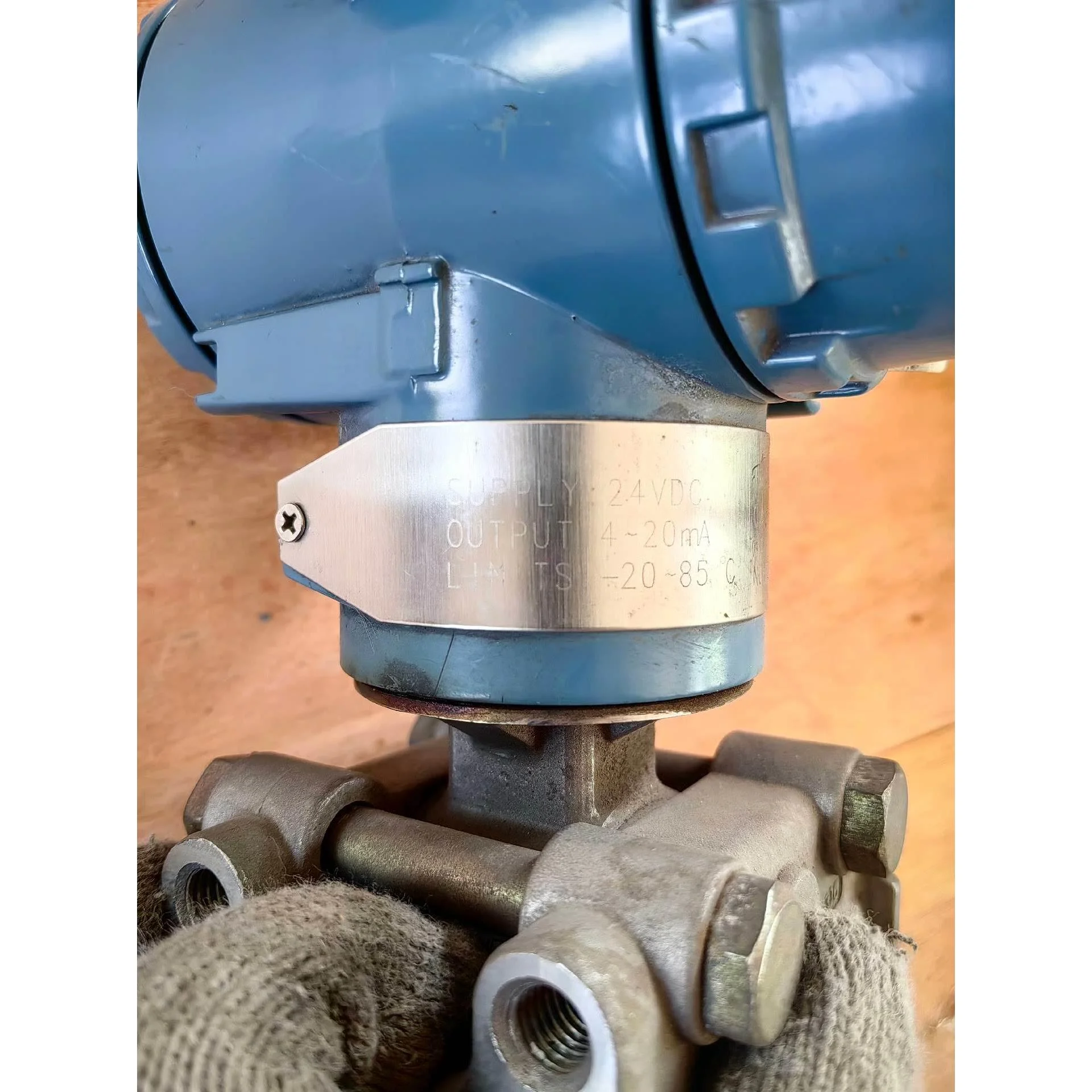 非标价108-5差压变送器0-6.4Kpa库存两台，HART协议，议价