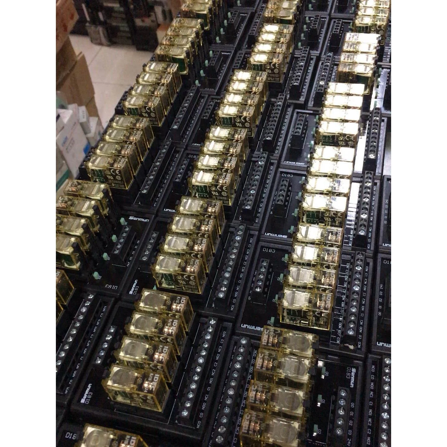 非标价Senmun模组D183 .4位和泉继电器RJ1S-C-D2议价