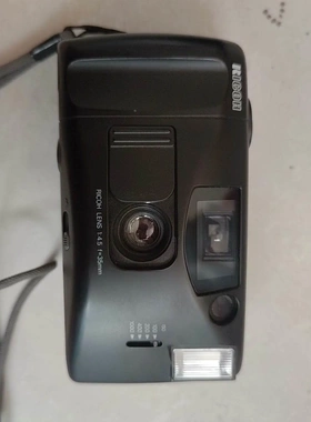 非标价理光L-20DATE傻瓜相机,机器成色不错，功能正常，如图，议