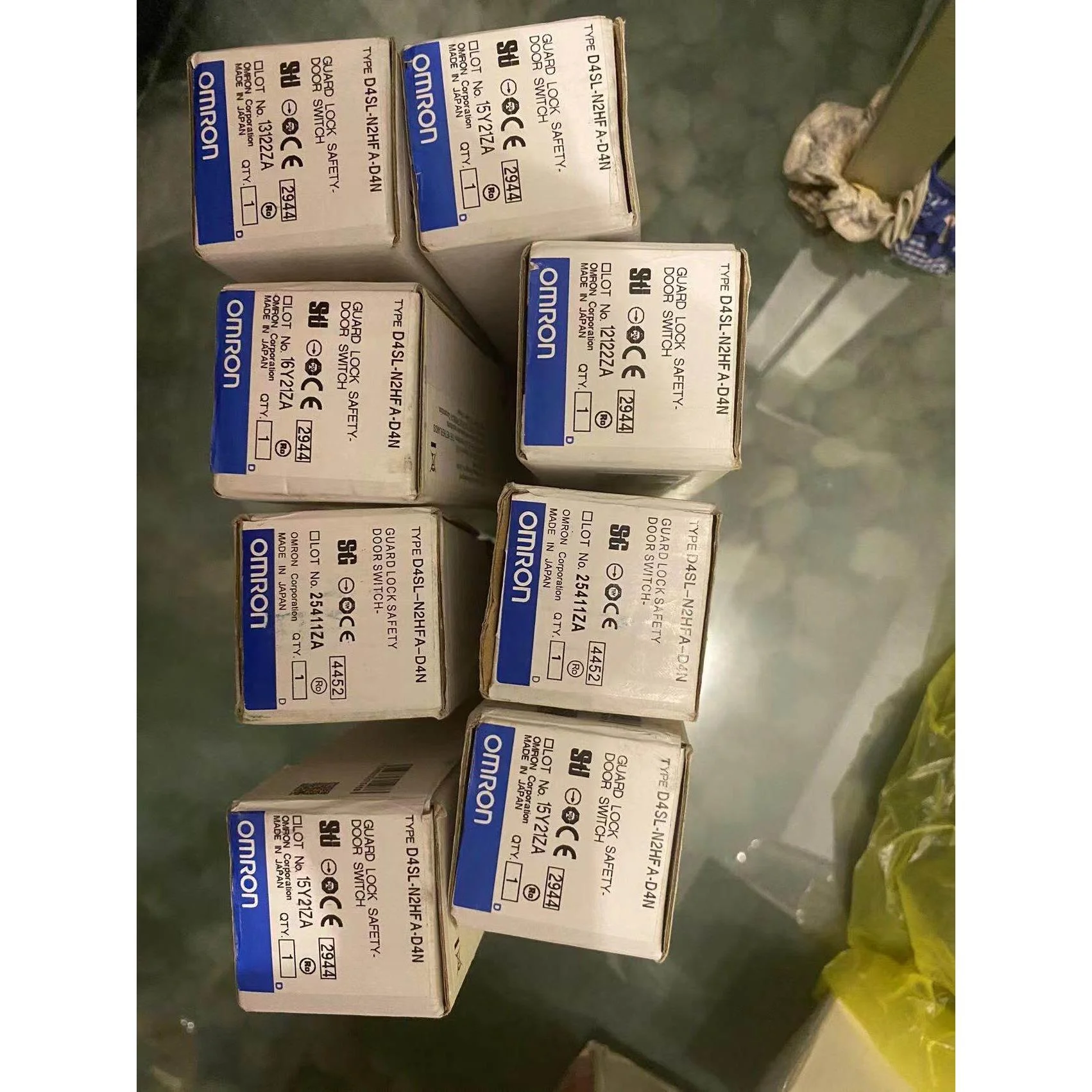 非标价D4SL-N2HFA-D4N欧姆龙安全门锁开关，全新原装，只议价