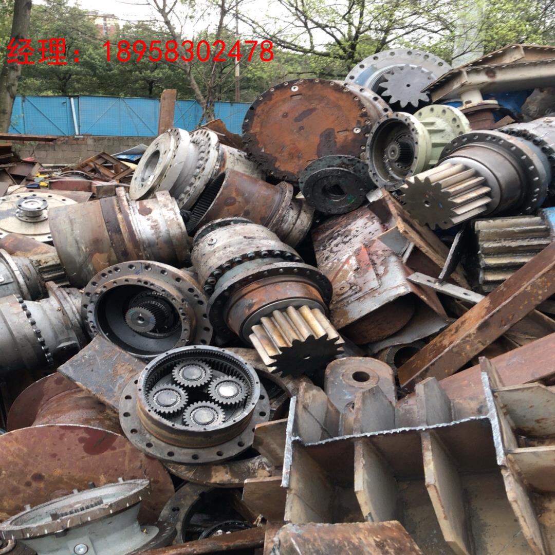 新鲜到场，徐工，三一，等吊车，挖机，齿轮，行走