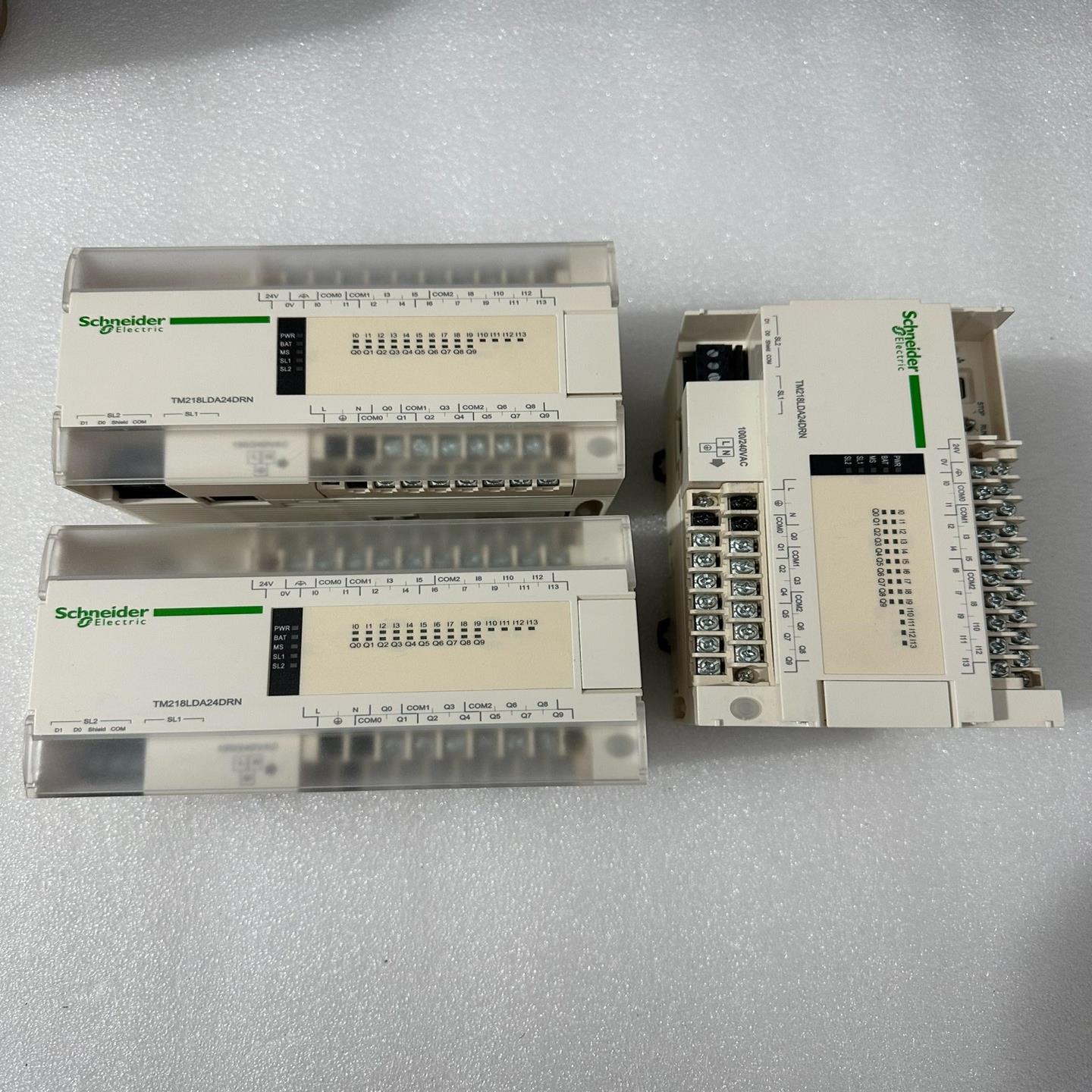 施耐德PLC 施耐德 TM218LDA24DRN 实图成色新