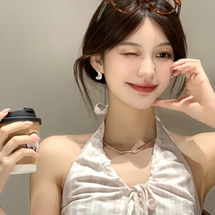 设计感简约风时尚 新款 爱心百搭高级感耳钉欧美大气轻奢耳钉耳饰女