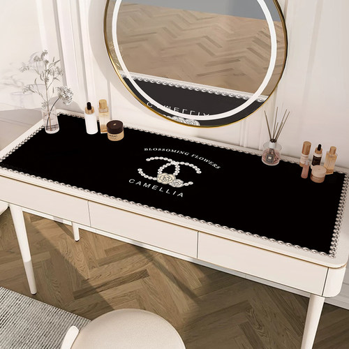 梳妆台桌垫轻奢高级感桌面保护垫化妆美甲防滑防水免洗桌布ins风