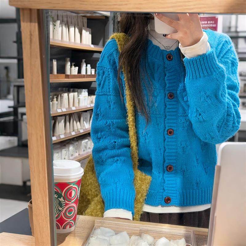 韩系复古克莱因蓝色软糯针织外套女秋冬季高级感宽松短款毛衣开衫,女装/女士精品,毛针织衫,淘宝优惠券,粉丝福利购,淘宝优惠卷