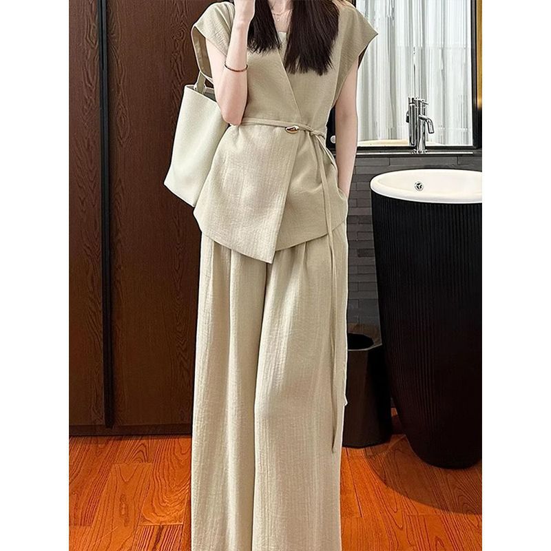 2026超火夏装一整套干练气质轻奢高级感女人味卡其色马甲套装裤女