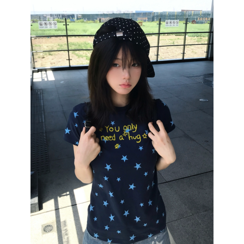 星星满印绣花辣妹短袖修身T恤女图片