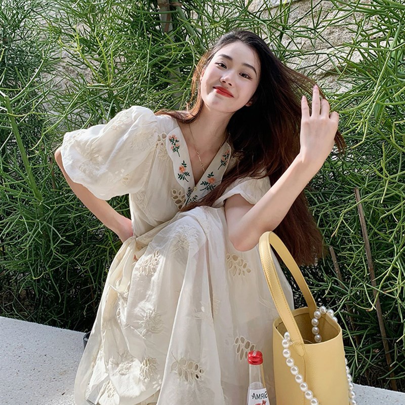 速发式夏刺绣连衣裙法季新款甜美设计感重工森系长裙子