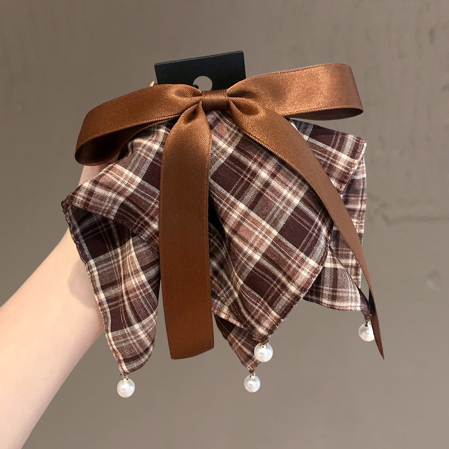 法式复古棕色格纹方巾抓夹