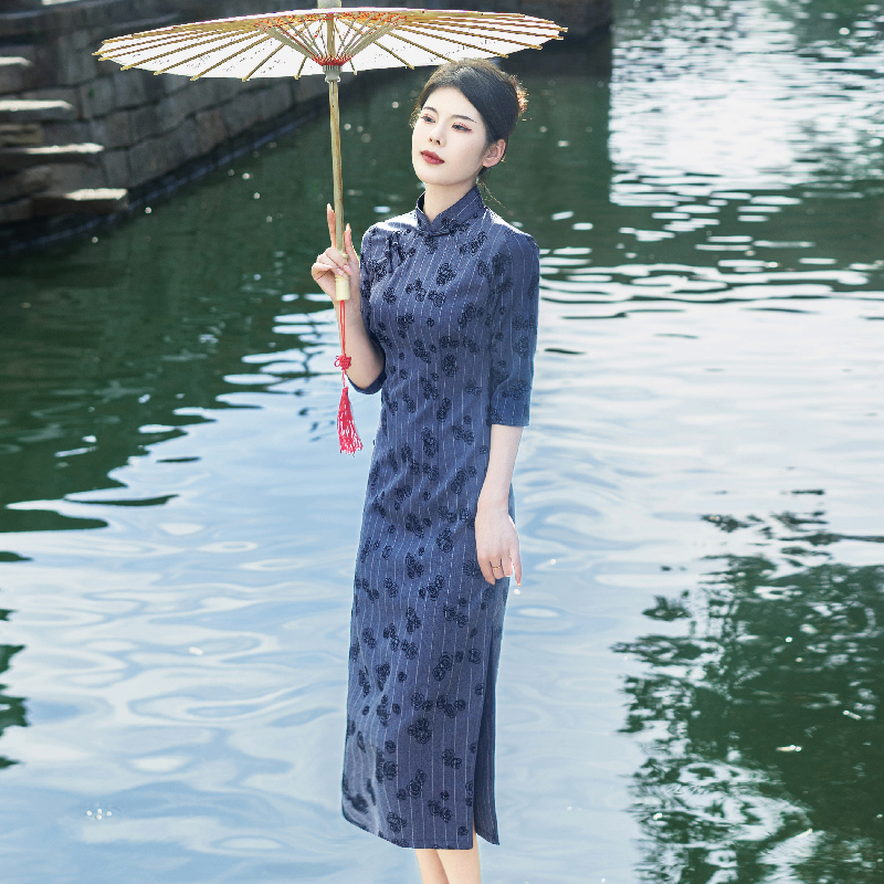 挽苏藏青色复古民国风旗袍2025新款改良年轻款少女日常连衣裙夏季