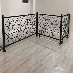 简约铁艺楼梯扶手实木阳台现代护栏阁楼装饰家用室内外围栏定制