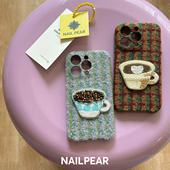 NP钉梨「柔软咖啡」独立原创设计复古钉珠咖啡杯格纹毛呢手机壳