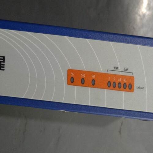 闲置二手飞鱼星VE982GW+商用千兆双频企业级无线路一台，