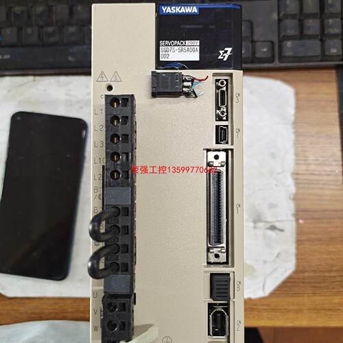 【荣强工控】安川7系750W伺服驱动器   SGD7S-5R5A00A0