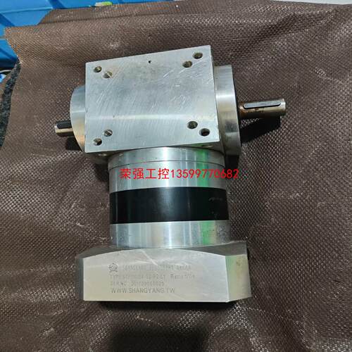 【荣强工控】STF110-04-S2-P2-L2 减速机 实物图  转动