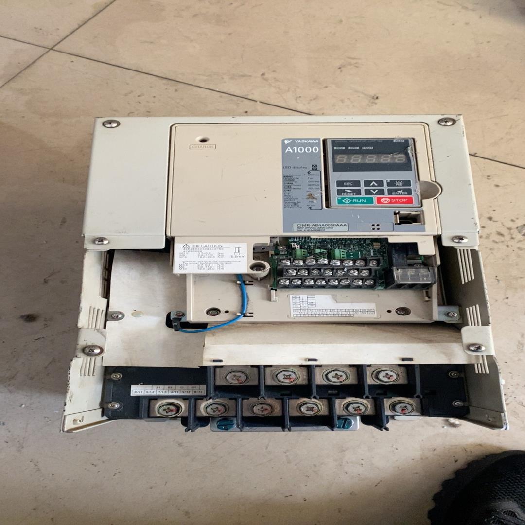 安川A1000变频器 CIMR-AB4A0058AAA
