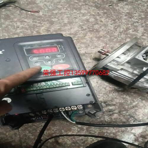 【荣强工控】CHE100－004G/5R5P-4英威腾变器，4KW，已测