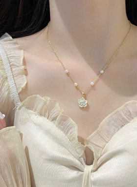 山茶花项链女小众毛衣锁骨链感气质温柔颈链