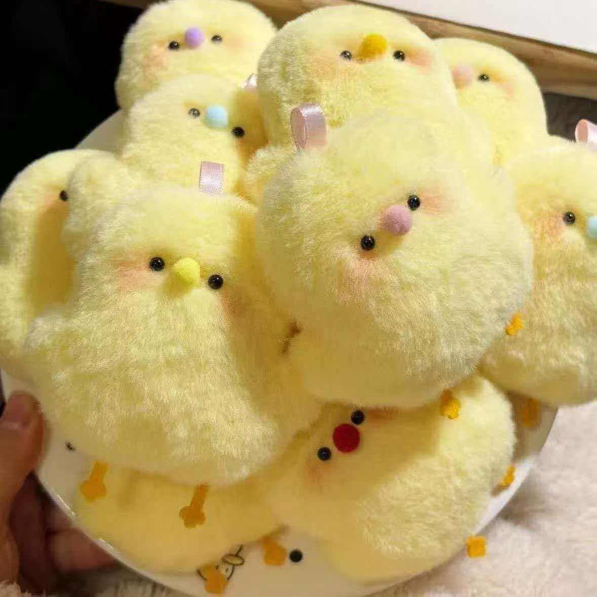 新品超萌可爱吱吱叫小鸡玩偶挂件毛绒少女情侣礼物高颜值包挂件萌