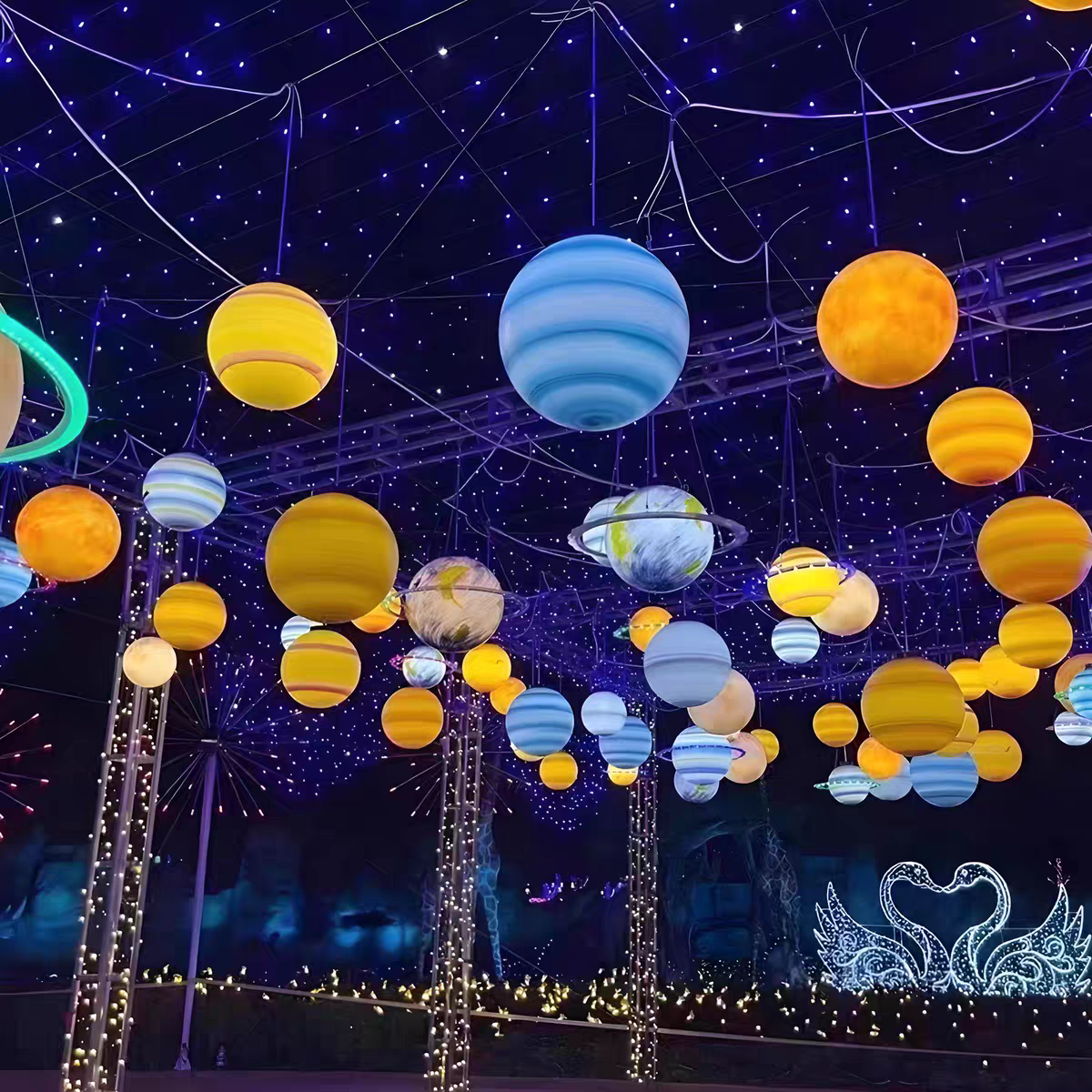 户外led防水星球吊灯节日美陈布置九大行星LED景观悬挂装饰圆球灯
