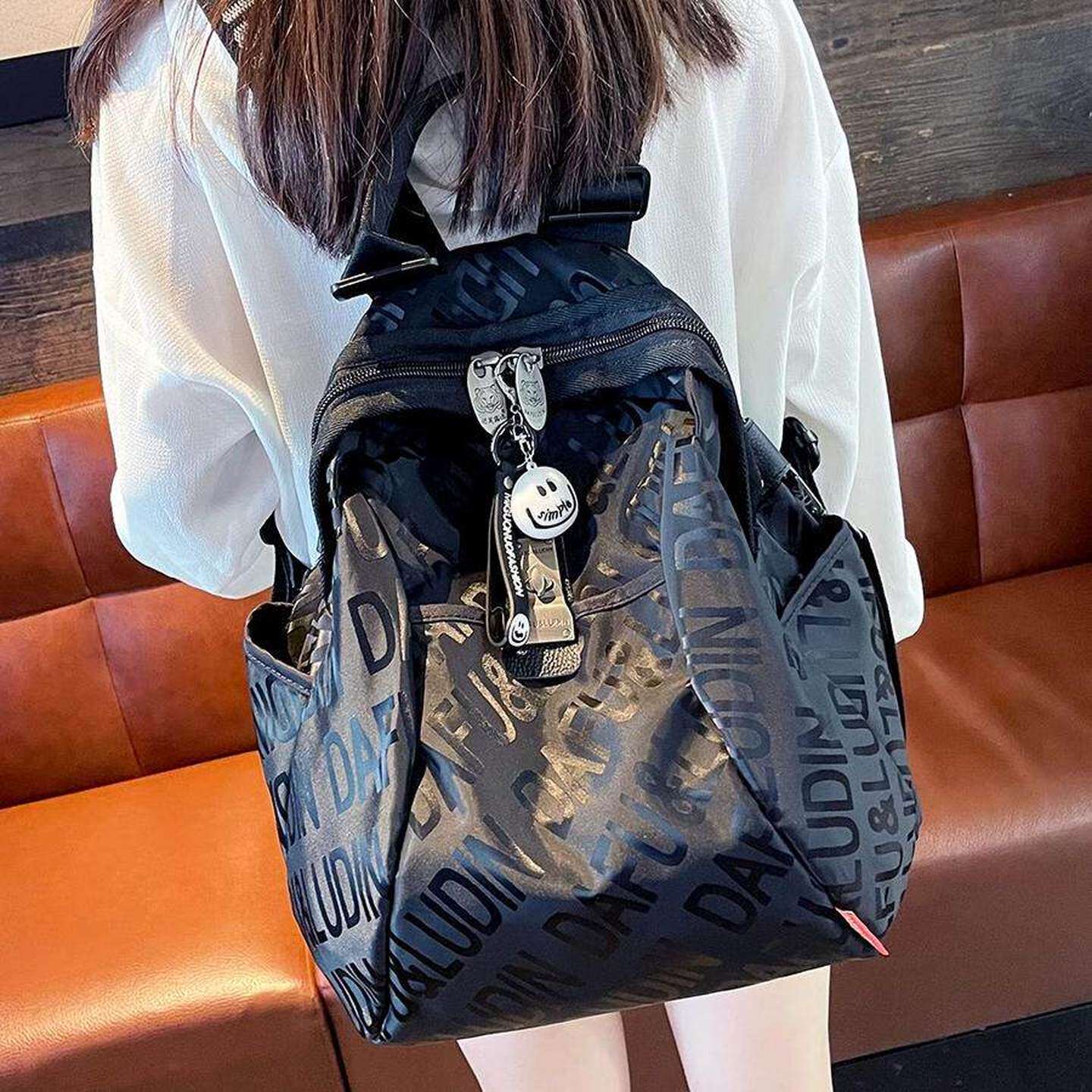 法国ZAMP轻奢潮牌字母黑色轻便旅游双肩包女时尚休闲高级感旅行包