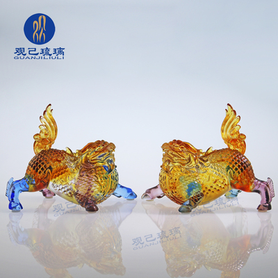 观己琉璃祥瑞麒麟工艺品