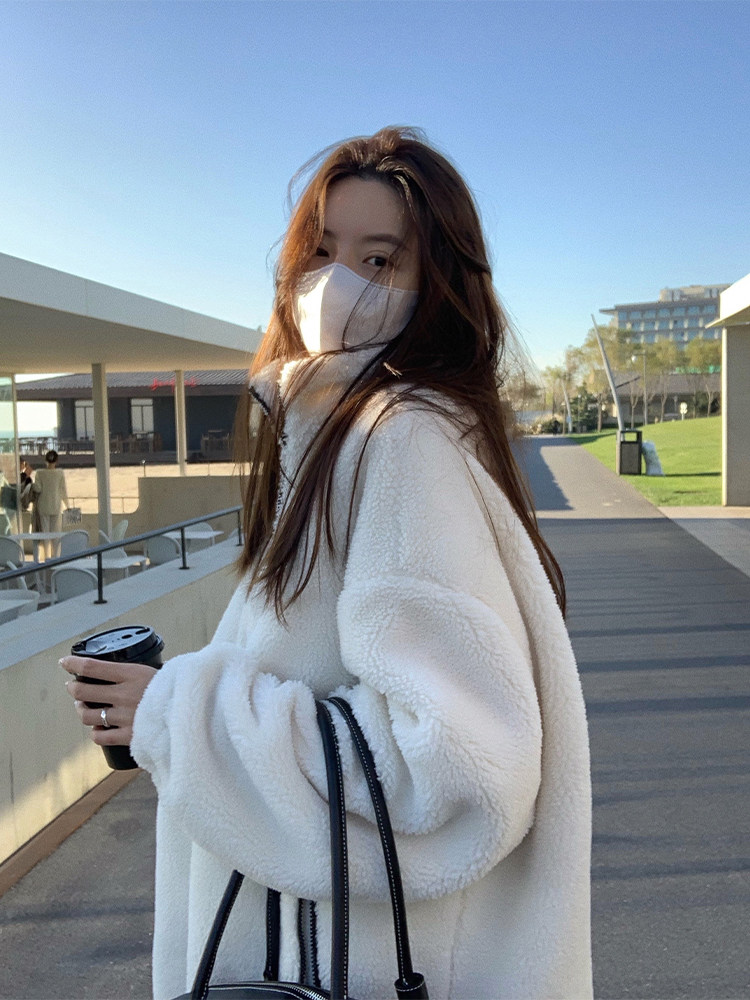 羊羔毛外套女学院风秋冬2025新款宽松休闲加棉毛毛绒百搭大衣潮