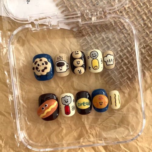 纯手工穿戴可爱卡通手绘