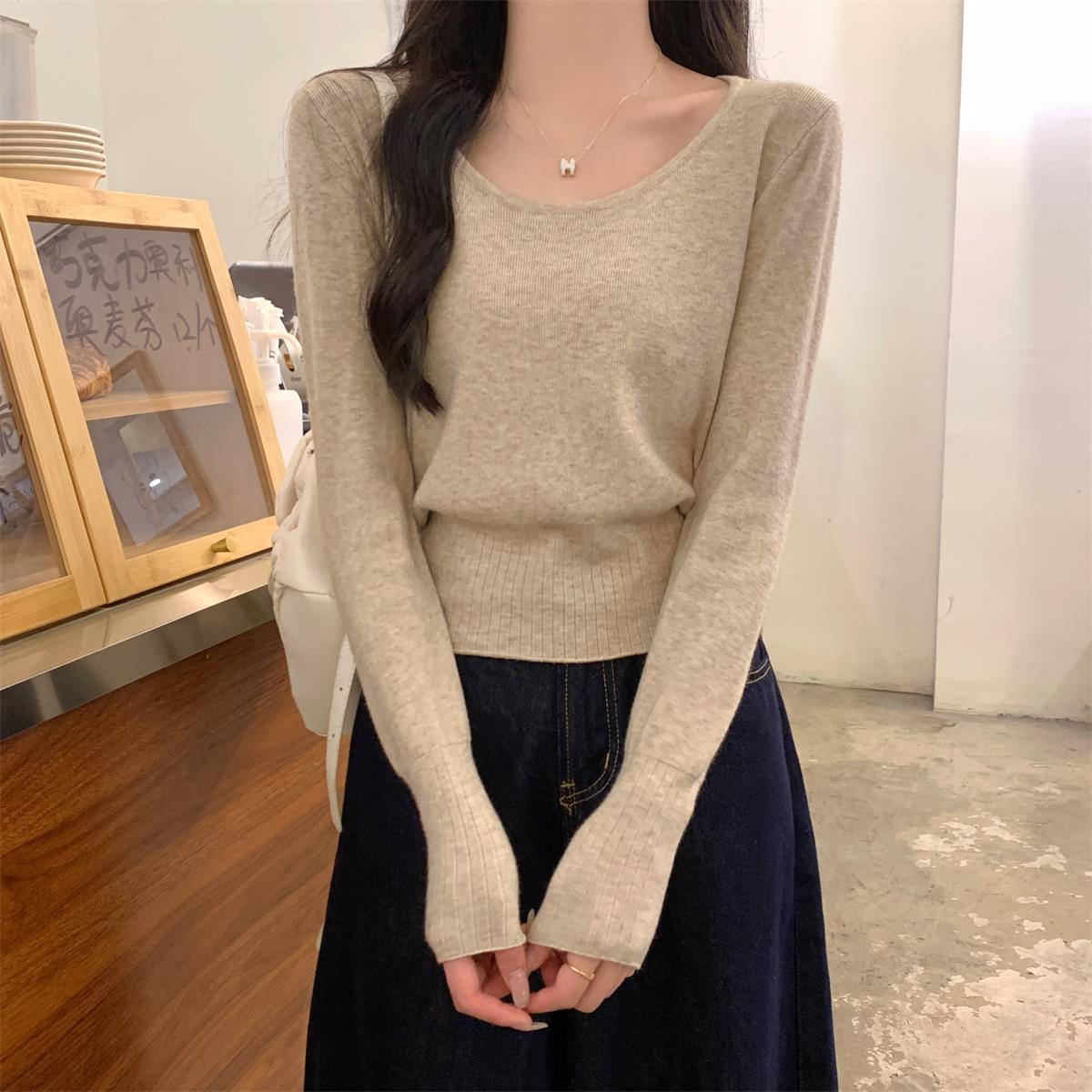 2025新款收腰低领毛衣女
