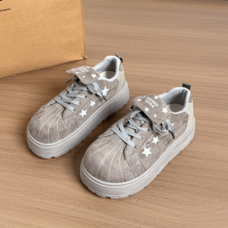 2026春秋新款复古厚底鞋女童棕粉拼色星星装饰小众百搭休闲板鞋潮