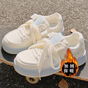 女童加绒小白鞋2025冬季新款女款软底舒适原创休闲运动鞋厚底板鞋