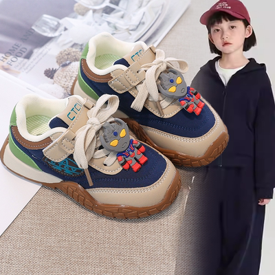 女童潮酷奥特曼卡通装饰小众童鞋儿童2026春秋新款软底舒适休闲鞋