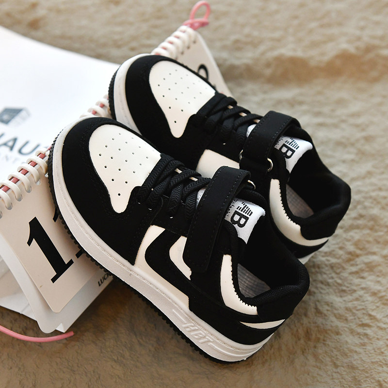 女童鞋子2026春秋季新款中大童百搭小女孩休闲轻便运动鞋透气板鞋