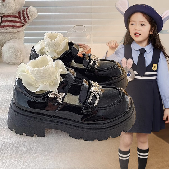 2025年春季新款女童黑色洋气玛丽珍单鞋金属蝴蝶圆头英伦风小皮鞋