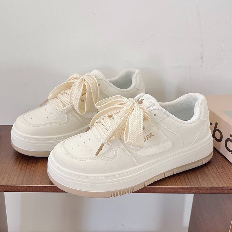 女童鞋板鞋2026新款夏季儿童校园软底皮面运动小白鞋中大童平底潮