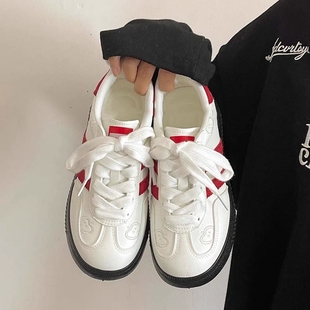 女童2026时尚百搭运动休闲鞋女款春秋新款小众个性穿搭学生板鞋女
