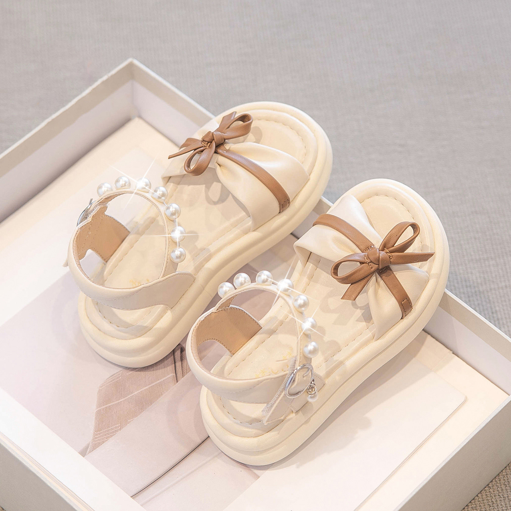 2025爆款女童凉鞋时尚珍珠儿童公主鞋夏季中大童防滑女孩沙滩凉拖