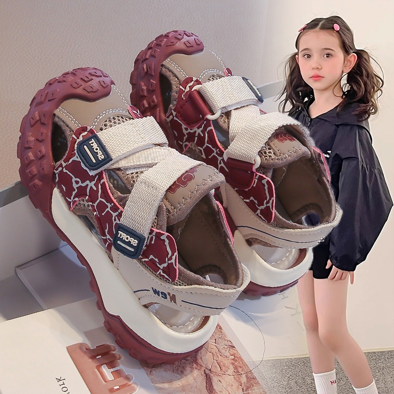 女童凉鞋夏季外穿防滑儿童时尚2025新款运动沙滩凉拖女孩镂空透气