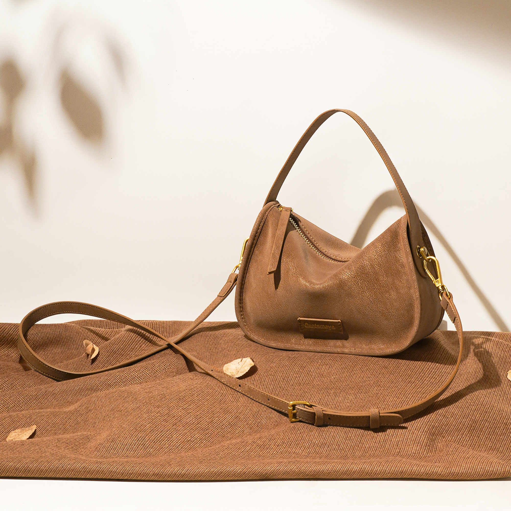 2025秋冬复古擦色枕头包