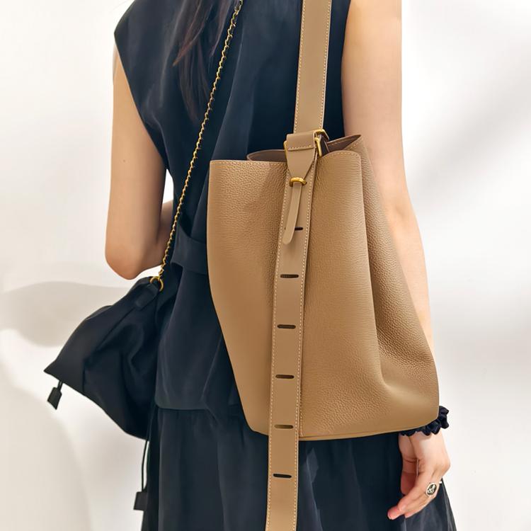 头层牛皮大水桶单肩包女托特包