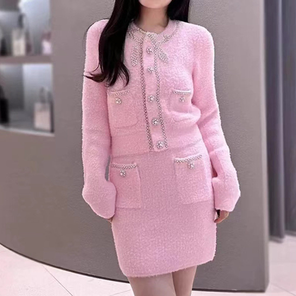 2024秋冬女装法式小香风千金甜美珍珠蝴蝶结针织衫+半裙