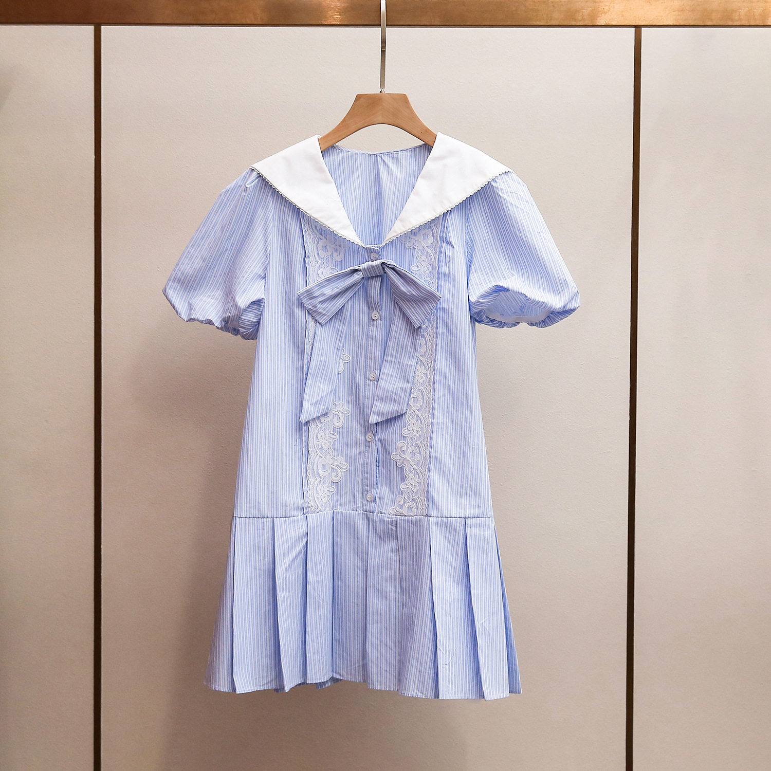 maSande深圳南油高端女装夏季新款学院风领减龄条纹蕾丝蝴蝶结连