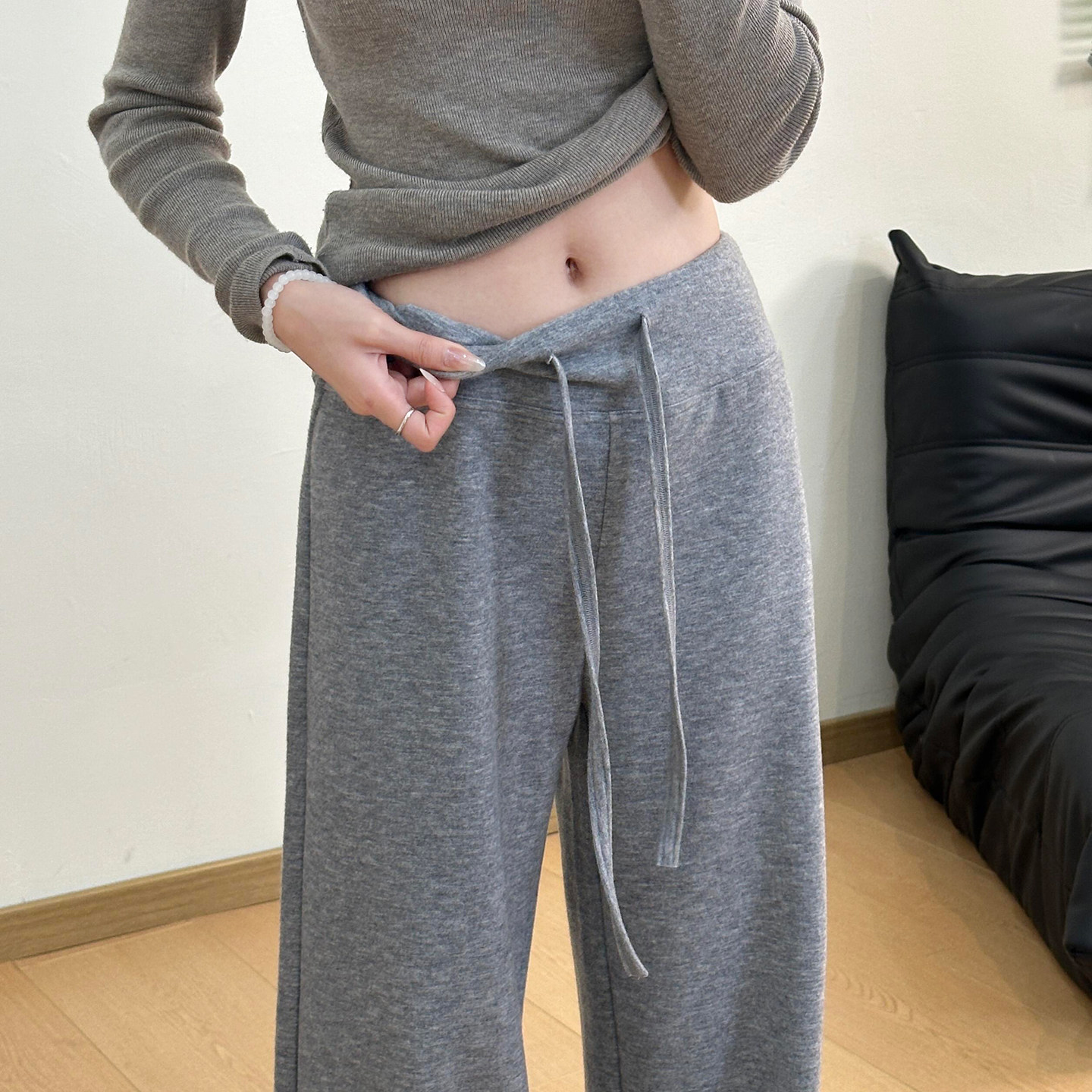 瑜伽裤女秋季2026软糯垂感阔腿裤拖地高腰加厚宽松健身灰色运动裤